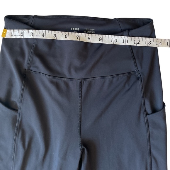 Hylete Black High Wasted Leggings with Pockets - Picture 5 of 9